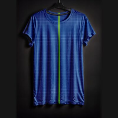 Mockup Camisa Tradicional-Masculina-Manga Curta-com Cabide-Modelo 006