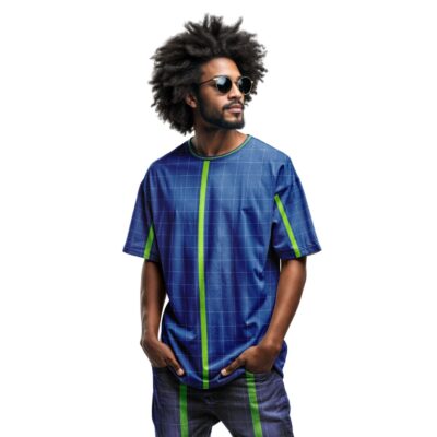 Mockup Camisa Tradicional-Masculina-Manga Curta-com Pessoa-Modelo 017