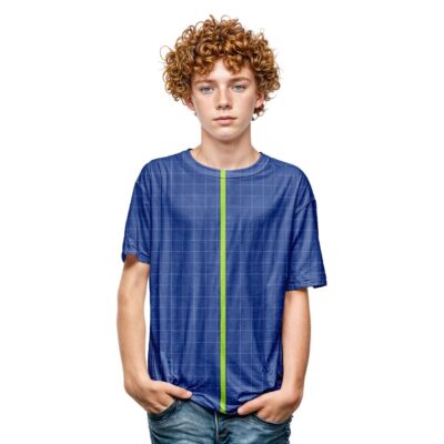 Mockup Camisa Tradicional-Masculina-Manga Curta-com Pessoa-Modelo 022